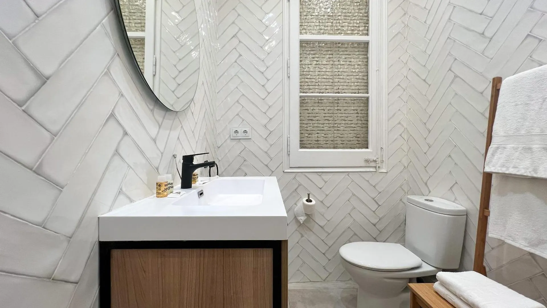 Stay U-Nique Apartments Comte Urgell Барселона