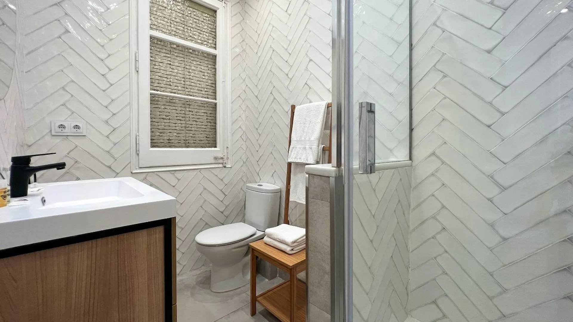 Stay U-Nique Apartments Comte Urgell Барселона